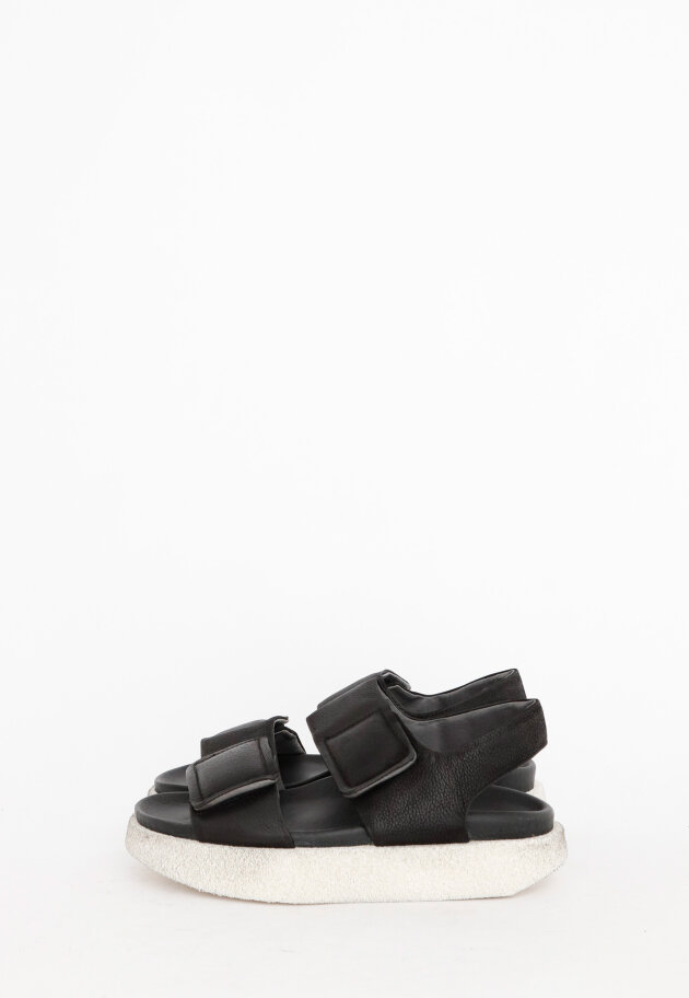 Lofina - Sandal with a micro sole