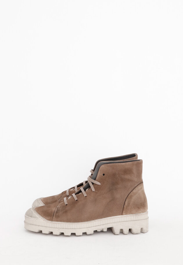 Lofina - Men bootie with a micro sole and laces