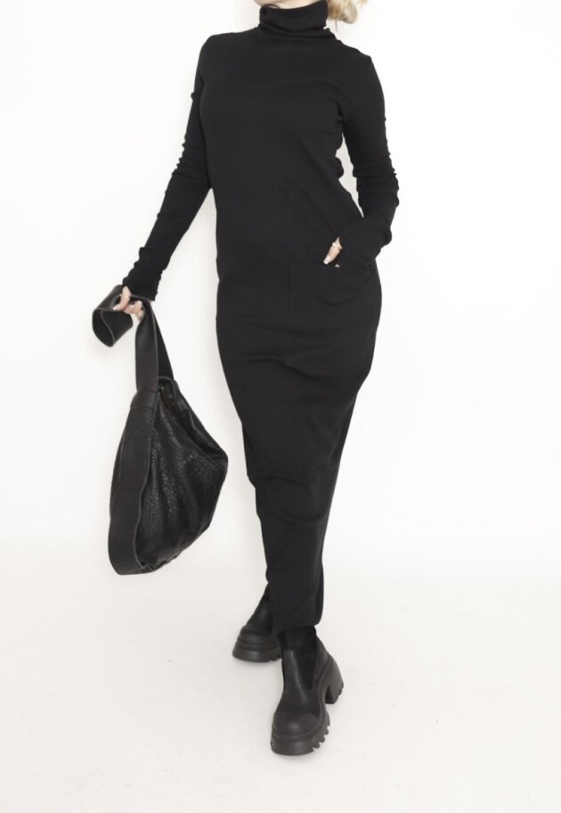 Sort Aarhus - Dress in rib with a pocket Sort Aarhus - Dress in rib with a pocket