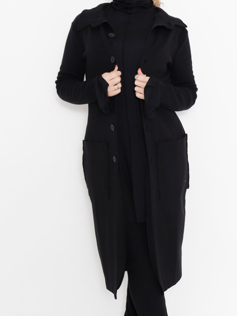 Sort Aarhus - Long cardigan with button closure