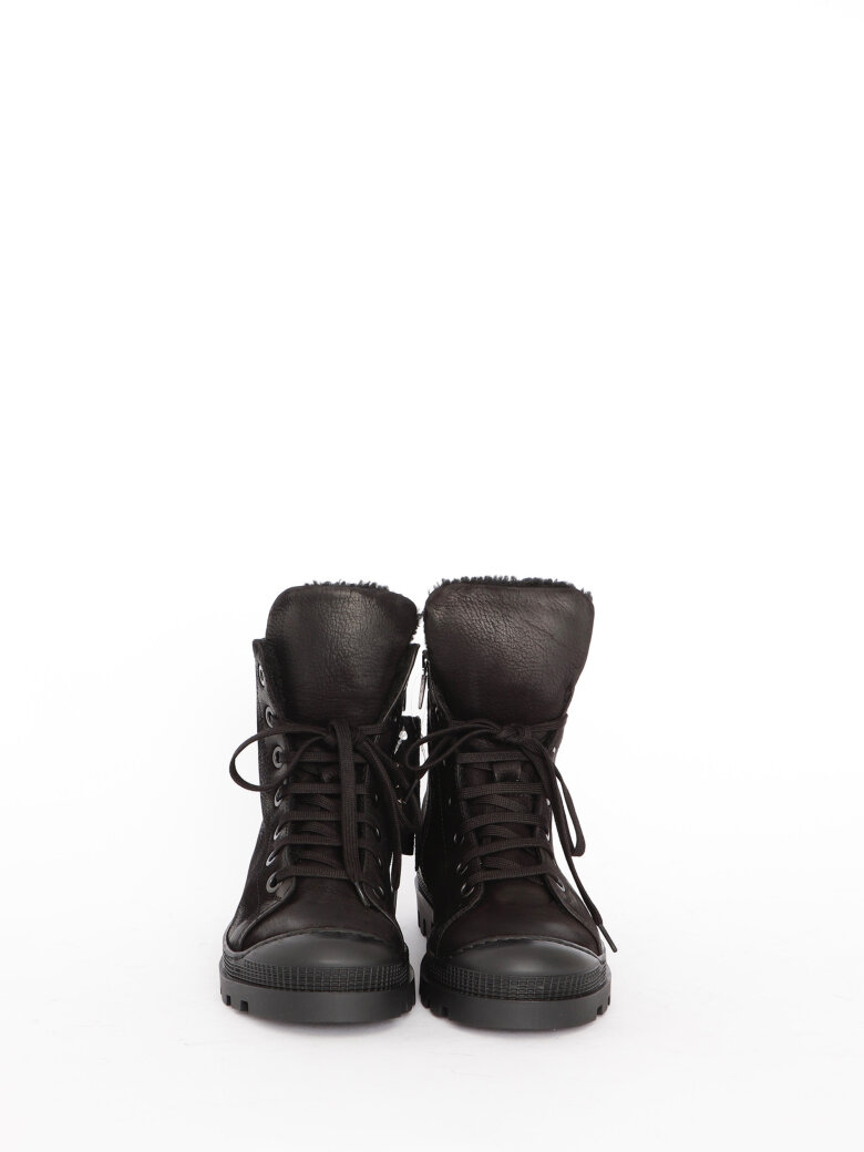 Lofina - Støvle med for og snøre