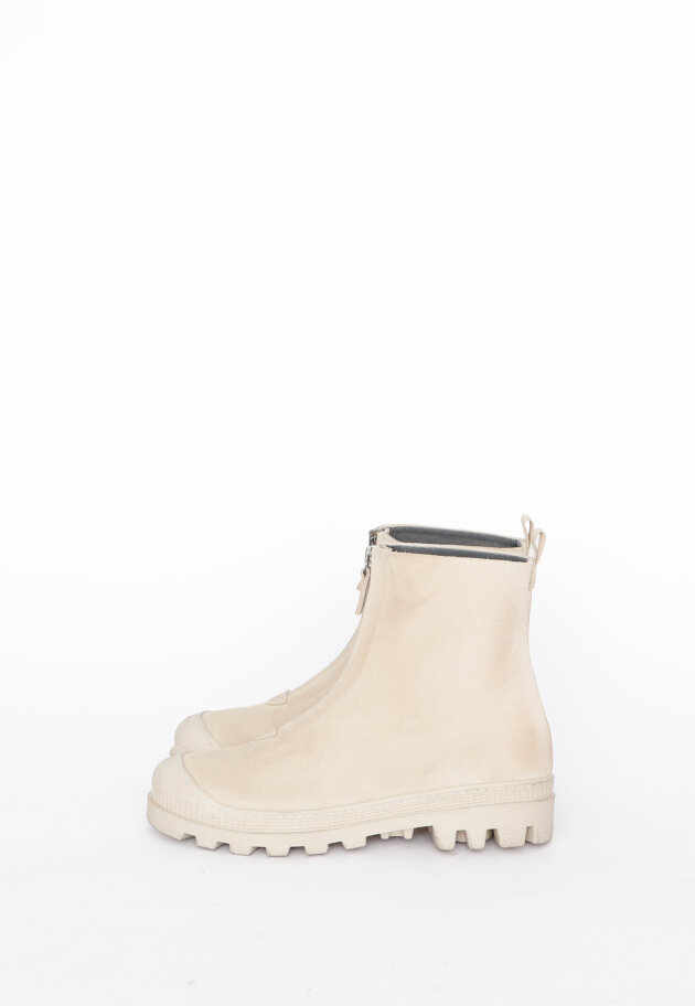 Lofina - Footwear
