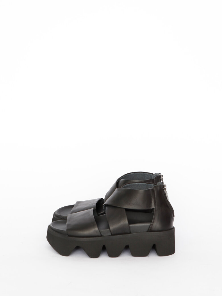 Lofina - Sandal med lynlås