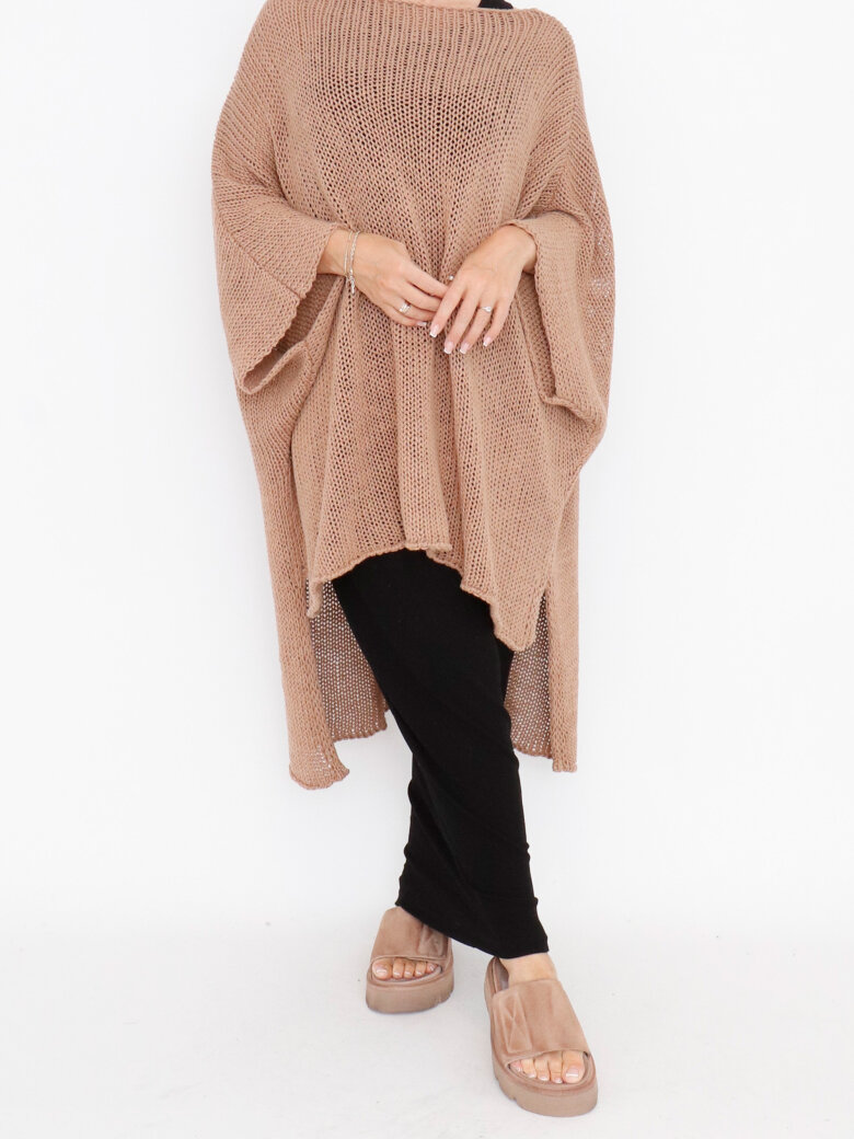 Sort Aarhus - Oversized knit blouse