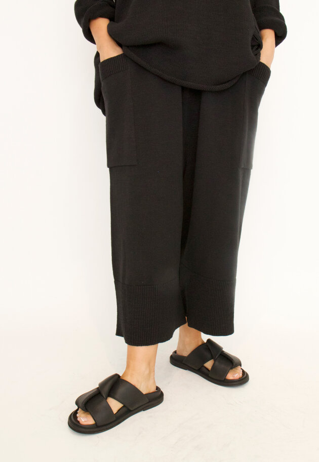 Sort Aarhus - 3/4 length knitted pants
