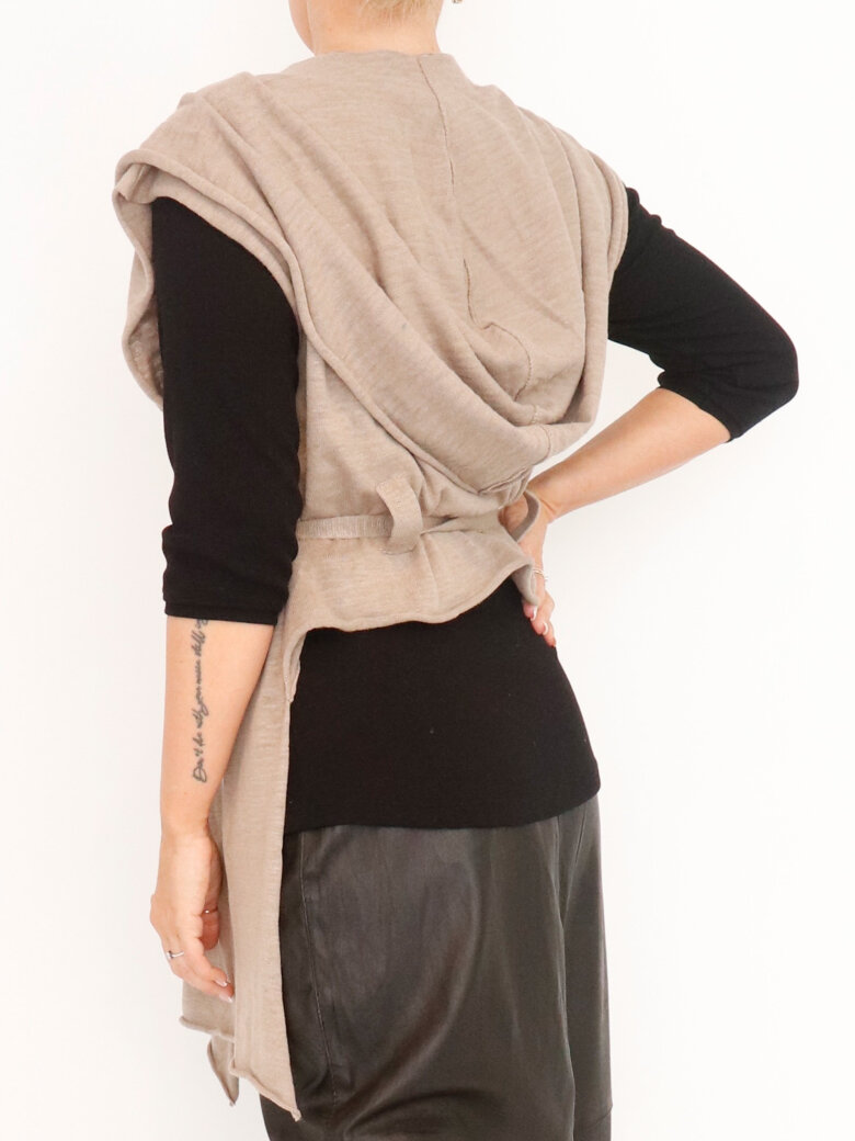 Sort Aarhus - Stylish knitted vest 