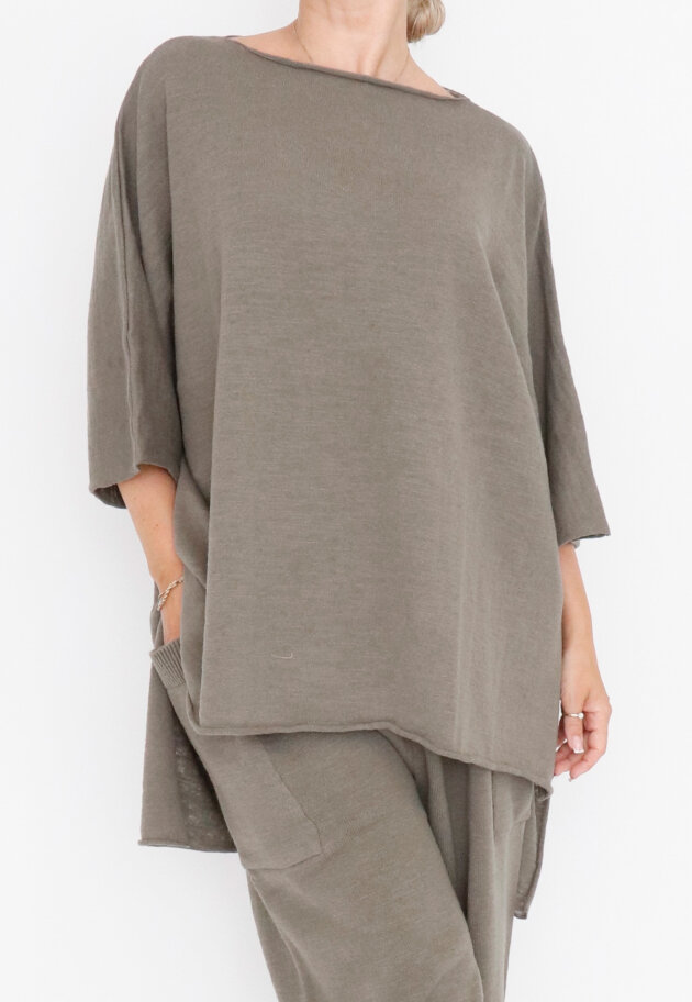 Sort Aarhus - Oversized knit sweater