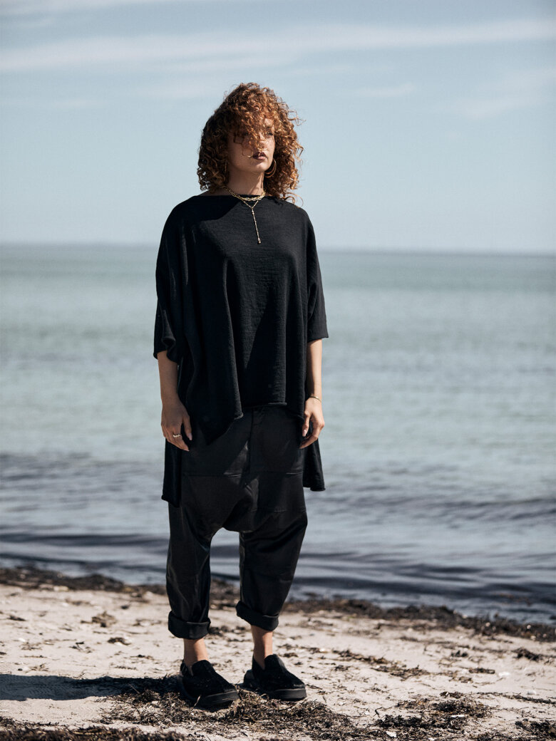 Sort Aarhus - Oversized knit sweater