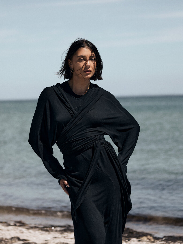 Sort Aarhus - Wrap around blouse with hoodie