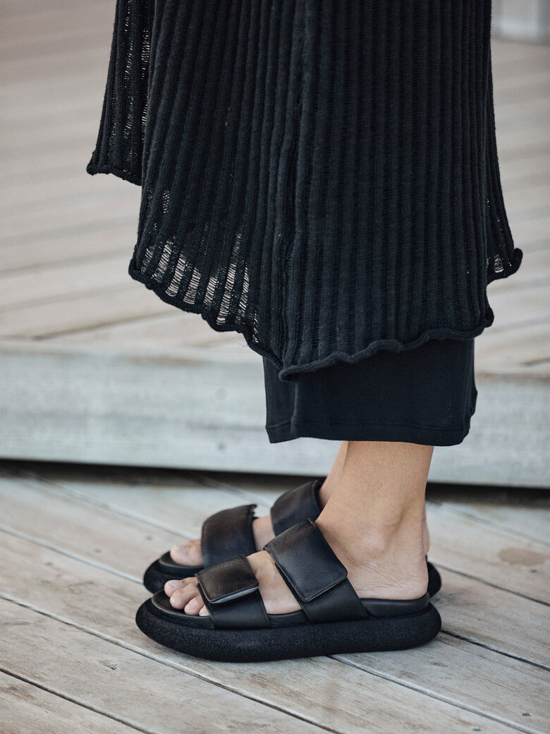 Lofina - Sandal with double Velcro closure