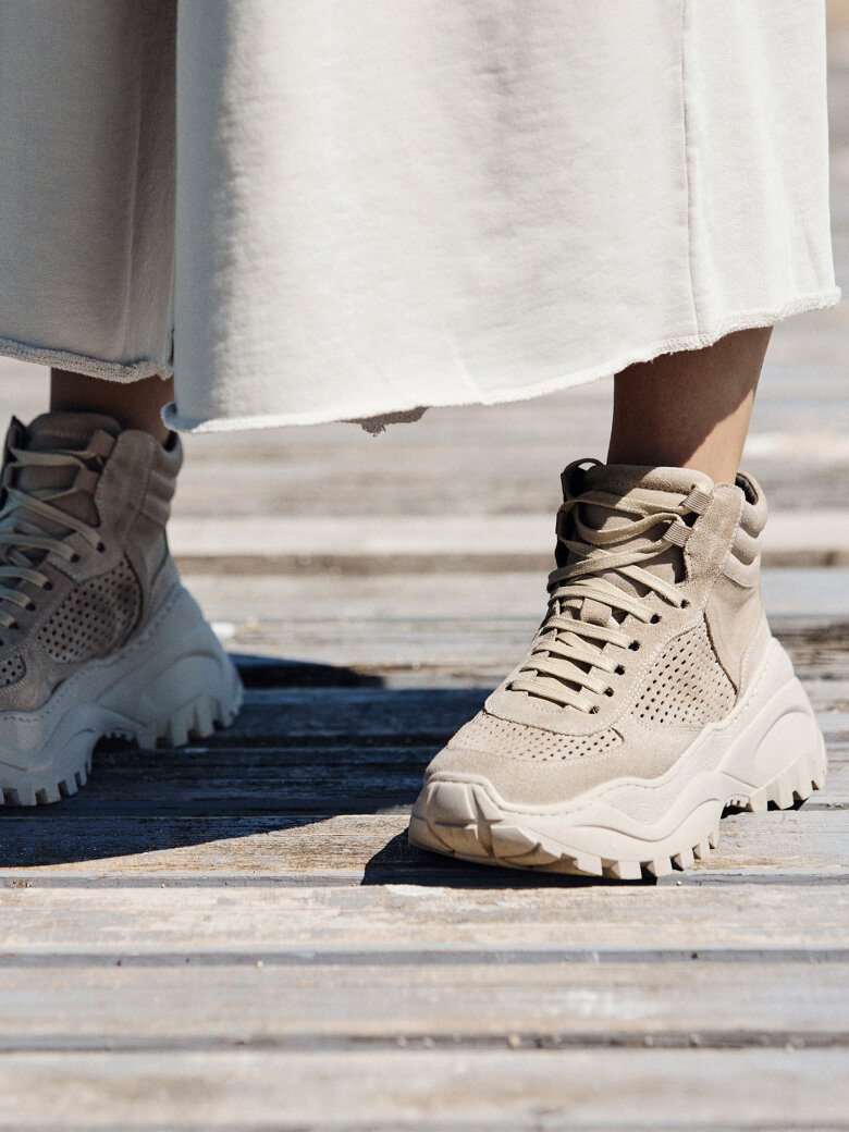 Lofina - Sneakers with laces