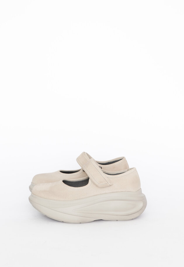 Lofina - Open shoes with velcro closure