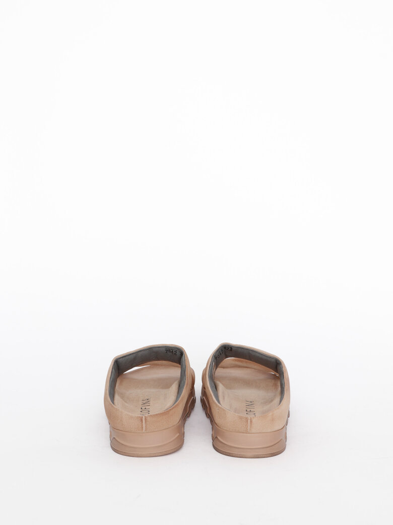 Lofina - Sandal with footbed sole