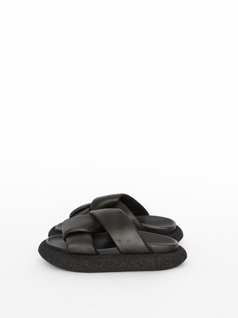 Lofina - Sandal with twist detail