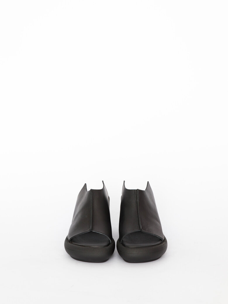 Lofina - Sandal with high heel