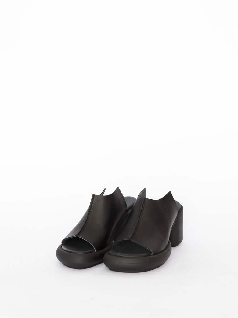 Lofina - Sandal with high heel