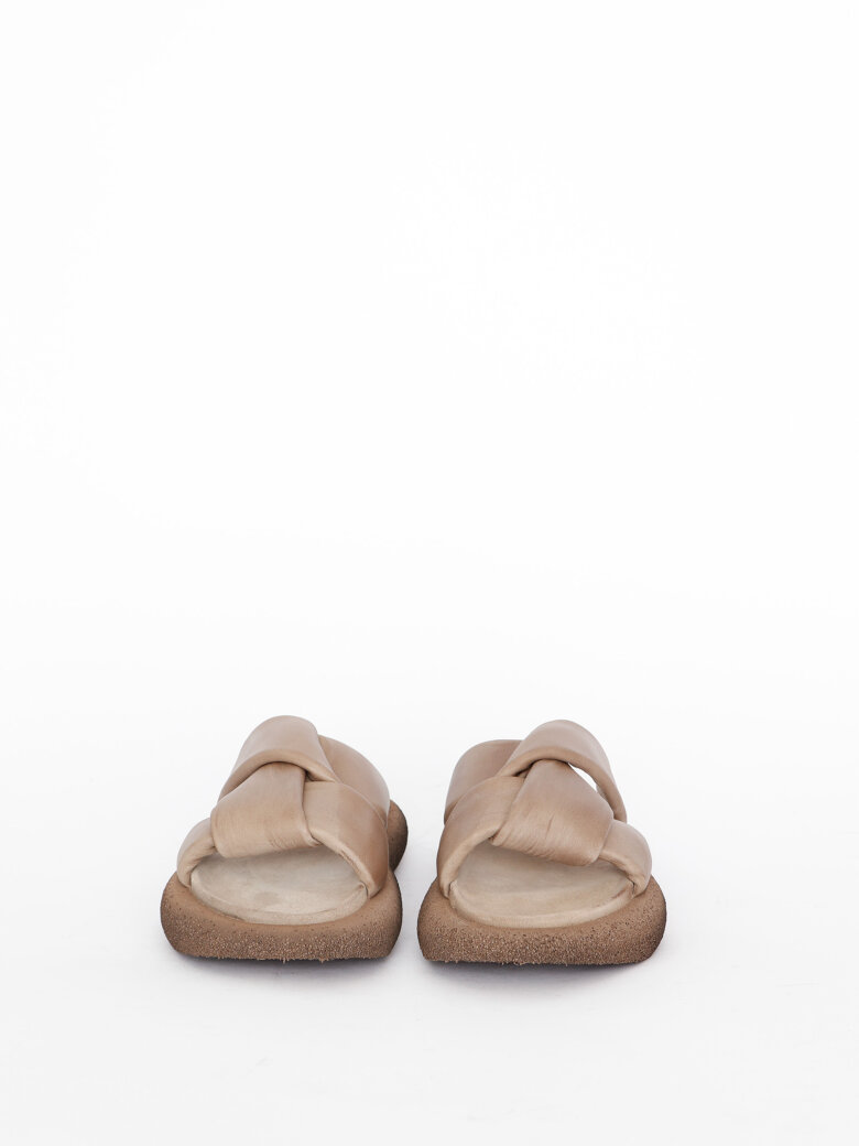 Lofina - Sandal with twist detail