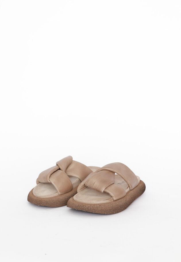 Lofina - Sandal with twist detail