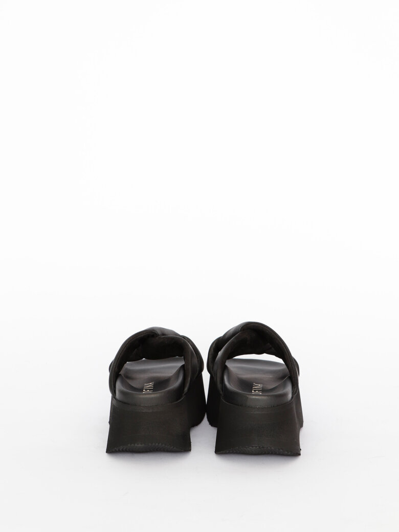 Lofina - Chunky sandal with twist detail