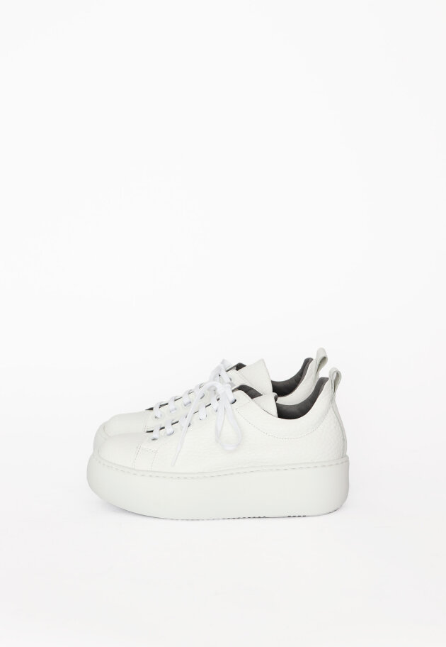Lofina - Shoes with laces.