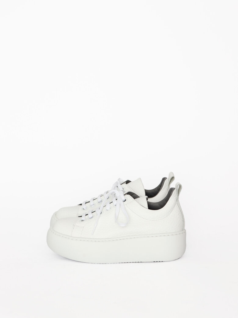 Lofina - Shoes with laces.
