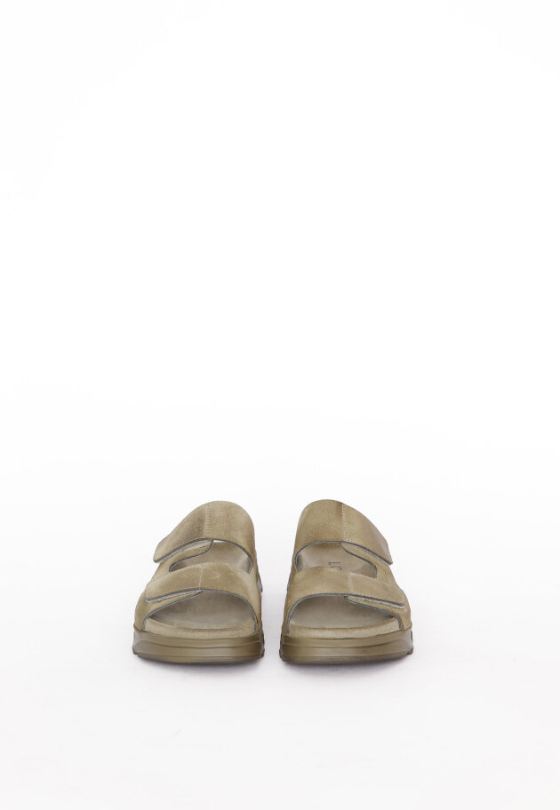 Lofina - Sandal with Velcro closure