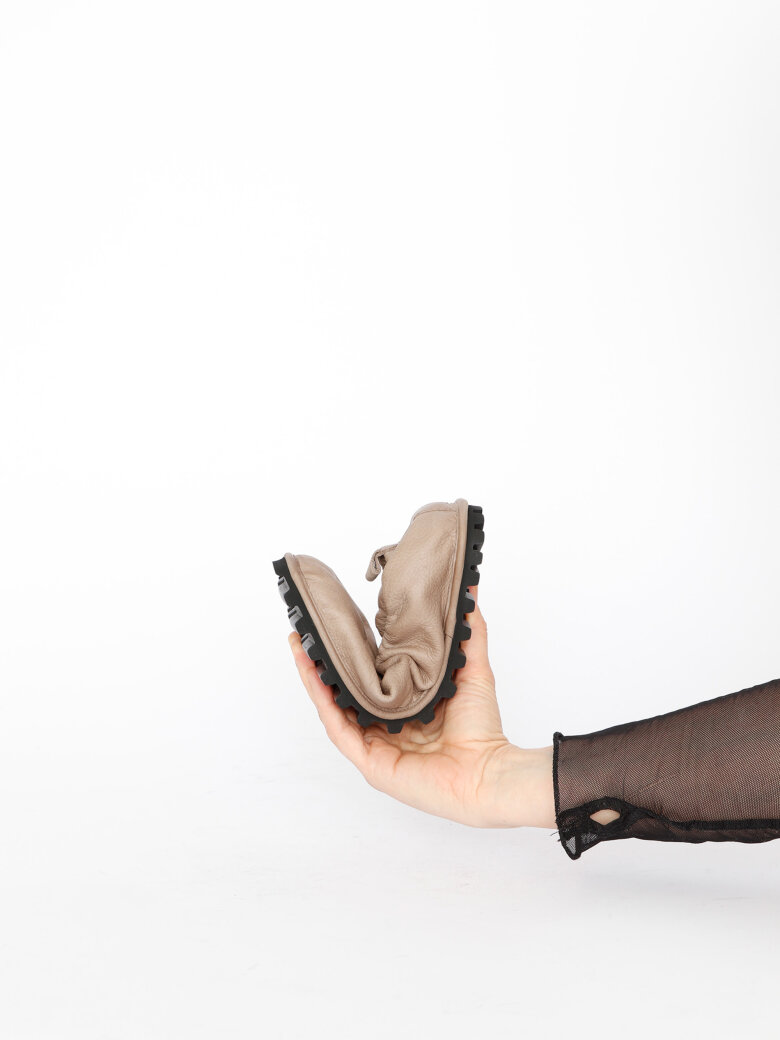 Lofina - Ballerina with a flexible sole