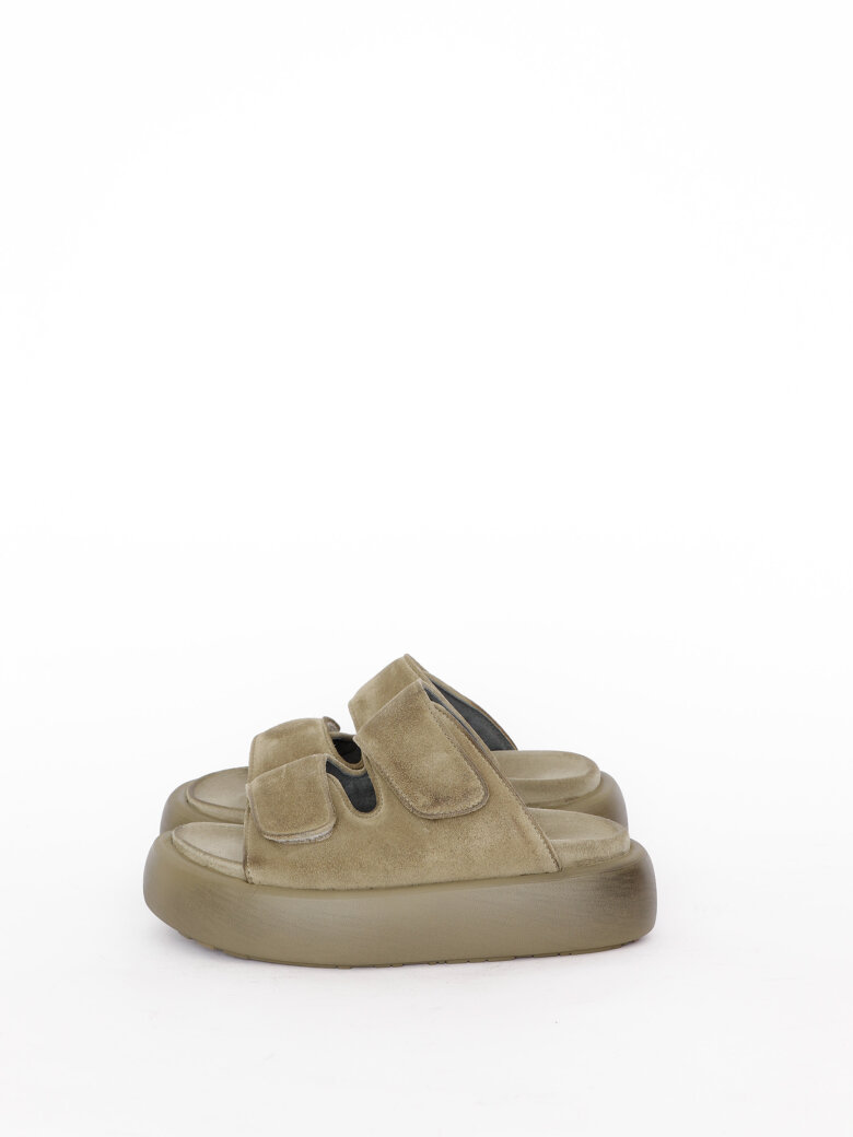 Lofina - Sandal with double Velcro closure