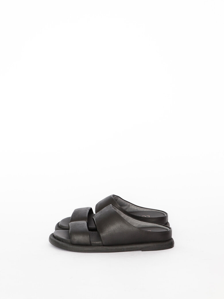 Lofina - Simple sandal