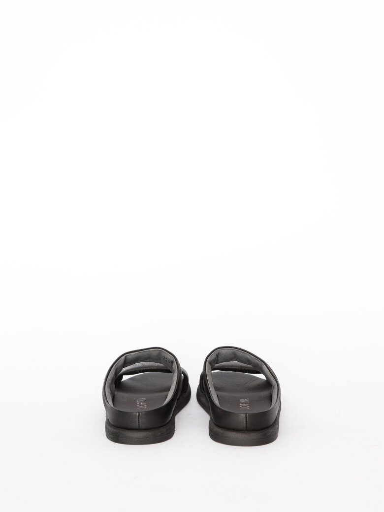Lofina - Simple sandal