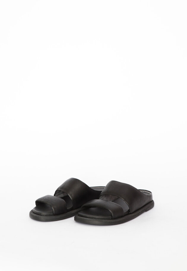 Lofina - Simple sandal