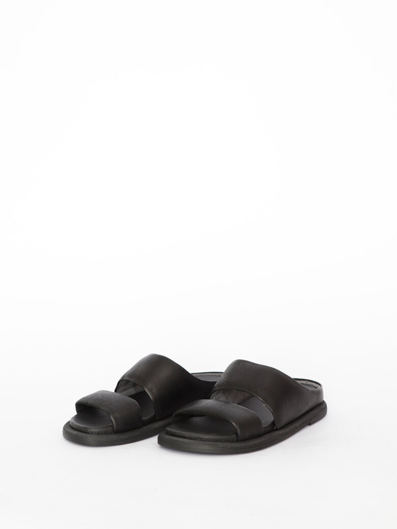 Lofina - Simple sandal