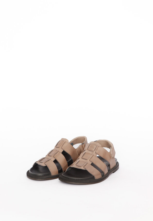 Lofina - Sandal with Velcro closure