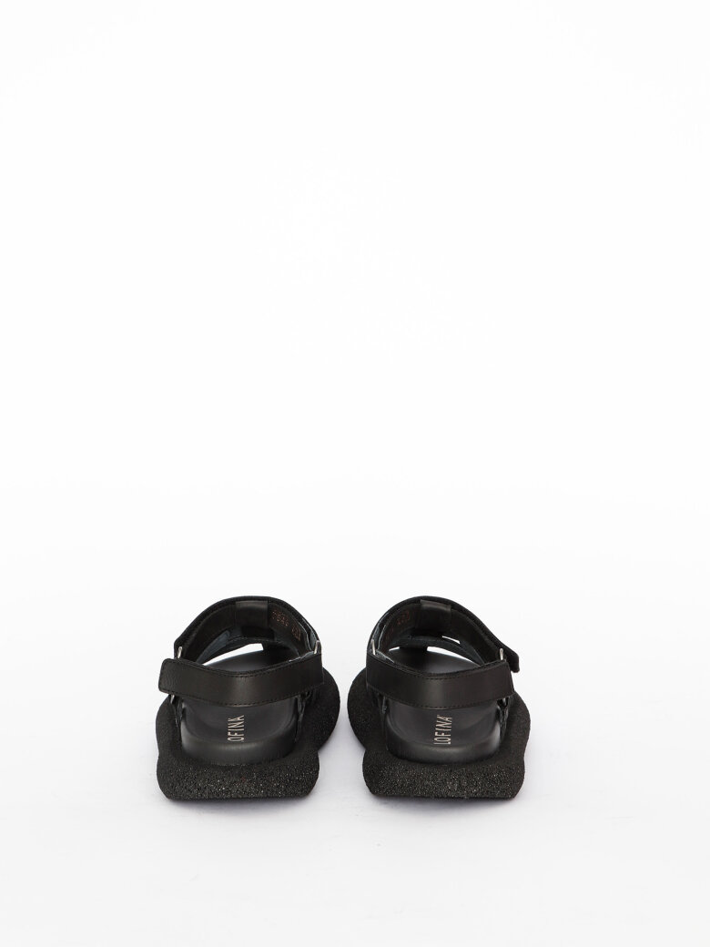 Lofina - Sandal with Velcro closure
