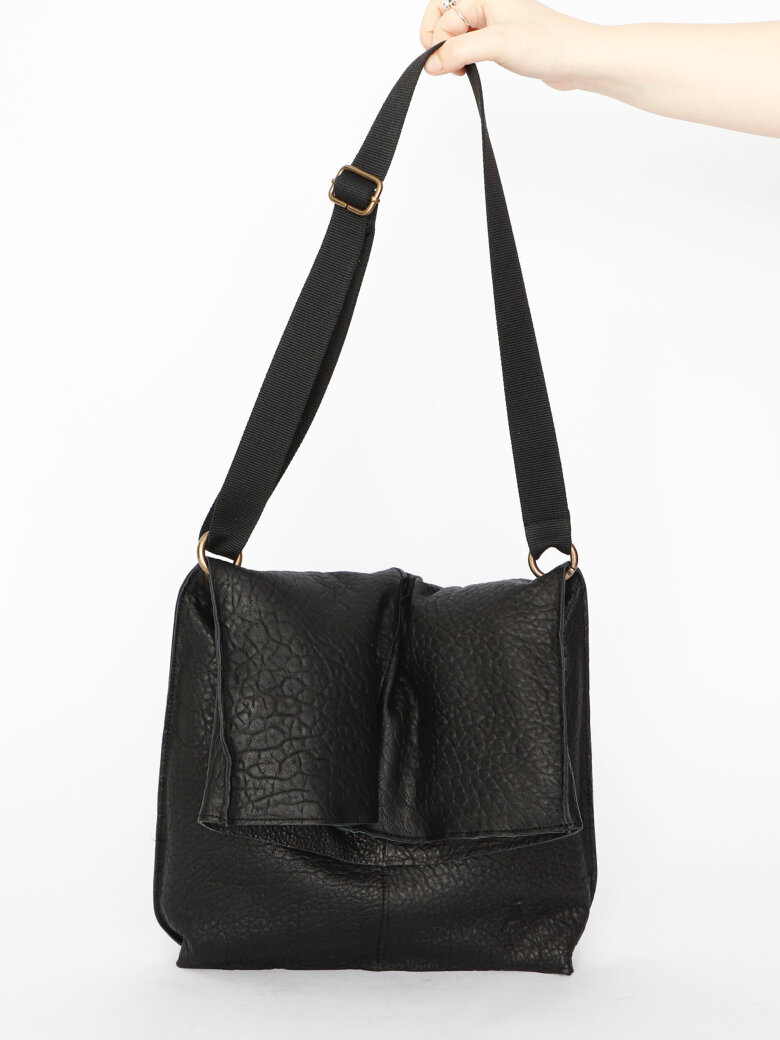 Sort Aarhus - Shoulder bag with button closure