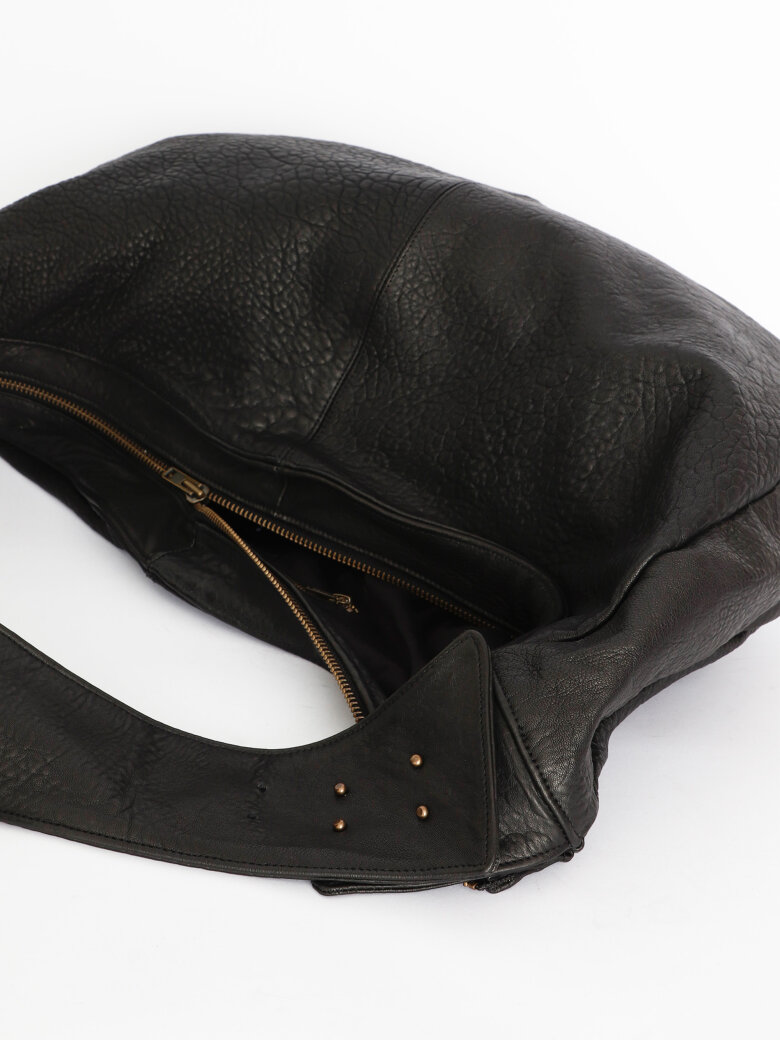 Sort Aarhus - Spacious shoulder bag with zipper