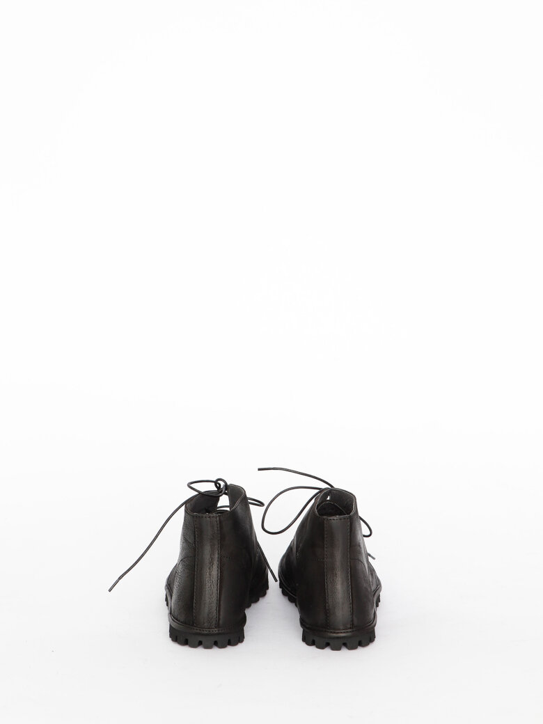 Lofina - Desert boot with a flexible sole