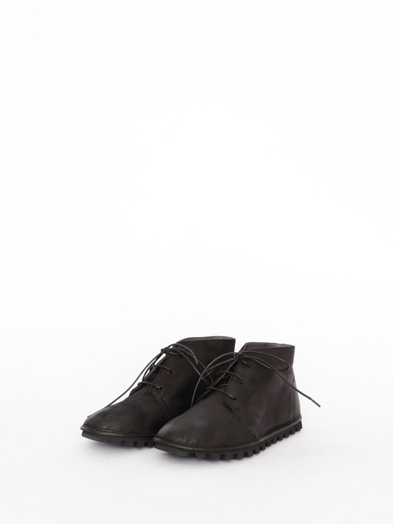 Lofina - Desert boot with a flexible sole