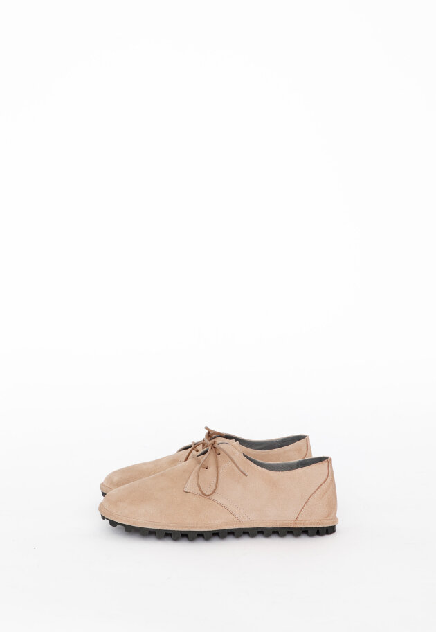 Lofina - Shoe with a flexible sole