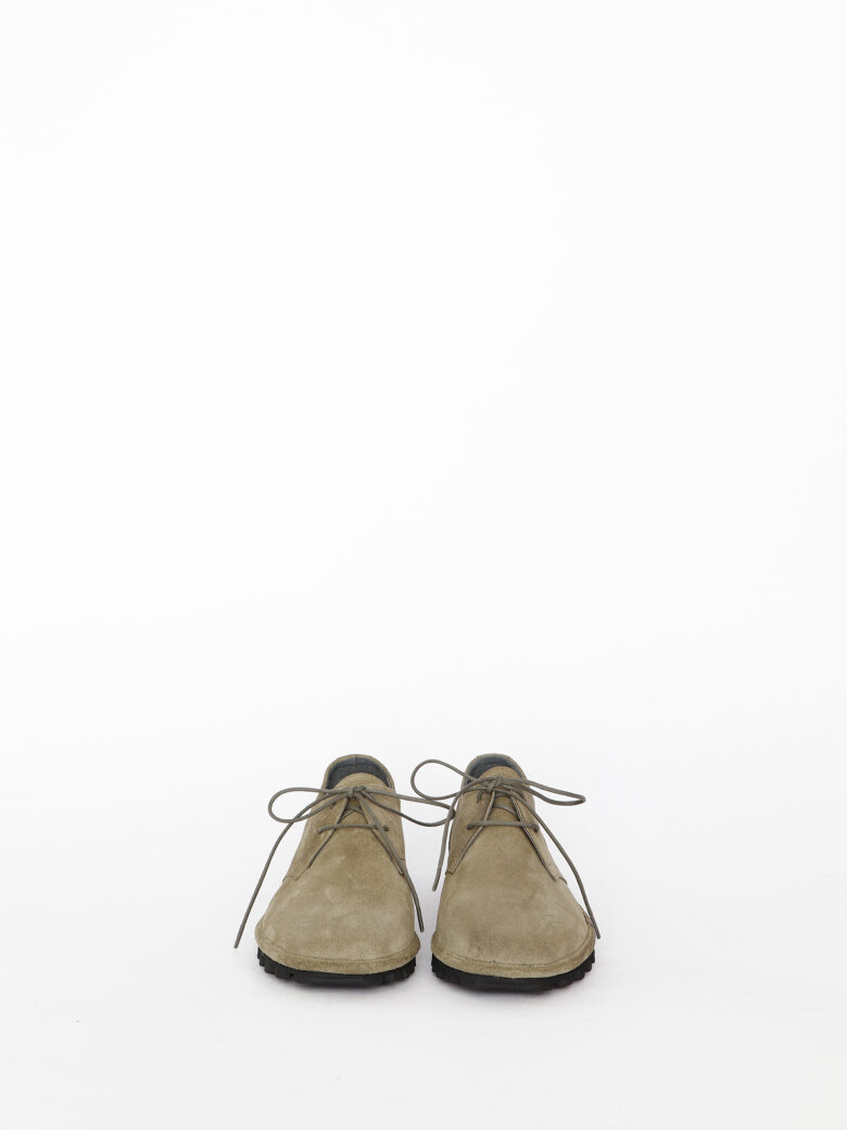 Lofina - Shoe with a flexible sole