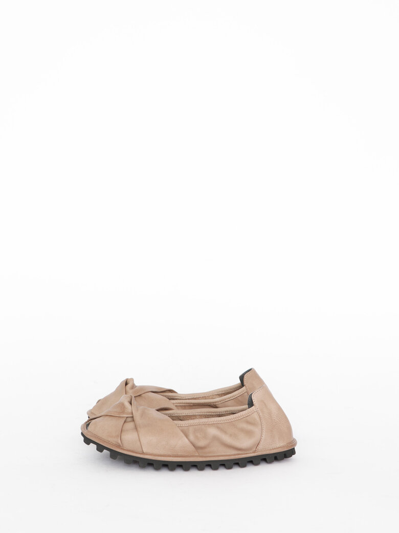 Lofina - Ballet flat with a flexible sole