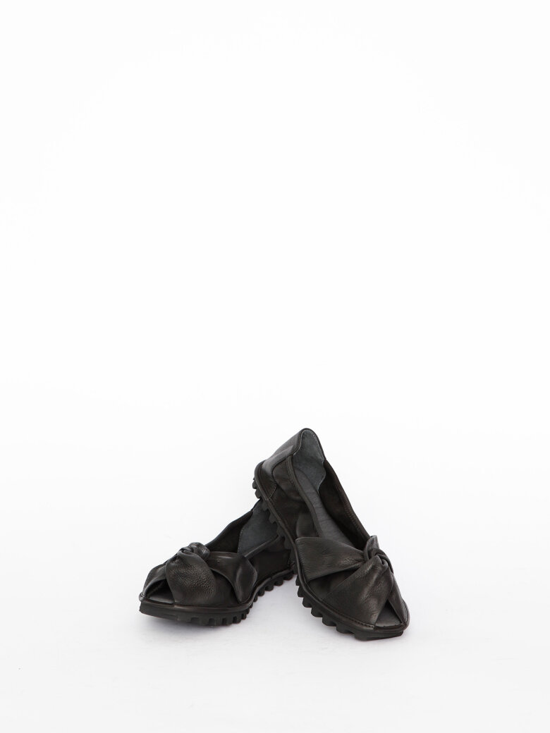 Lofina - Ballet flat with a flexible sole
