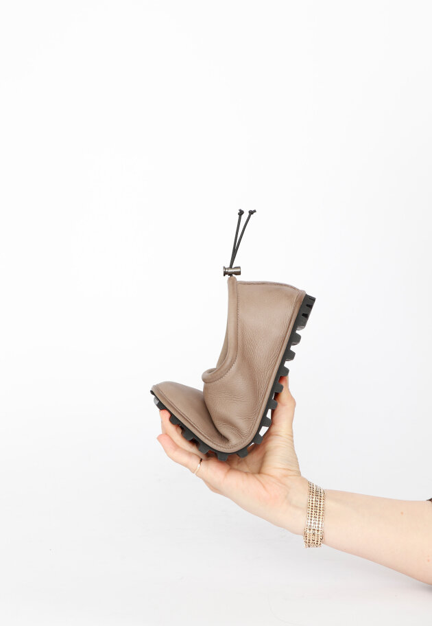 Lofina - Shoes with a flexible sole