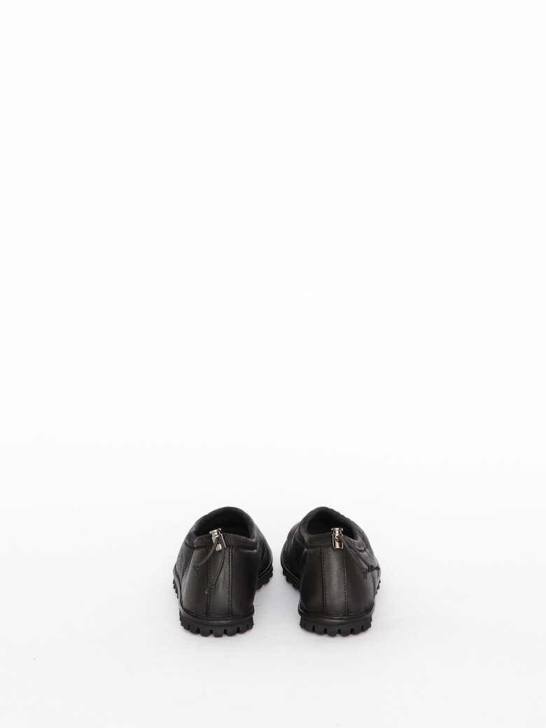 Lofina - Shoes with a flexible sole