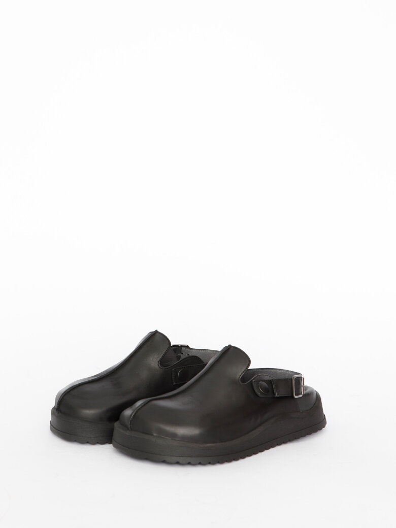 Sort Aarhus - Clog with heel strap and buckle