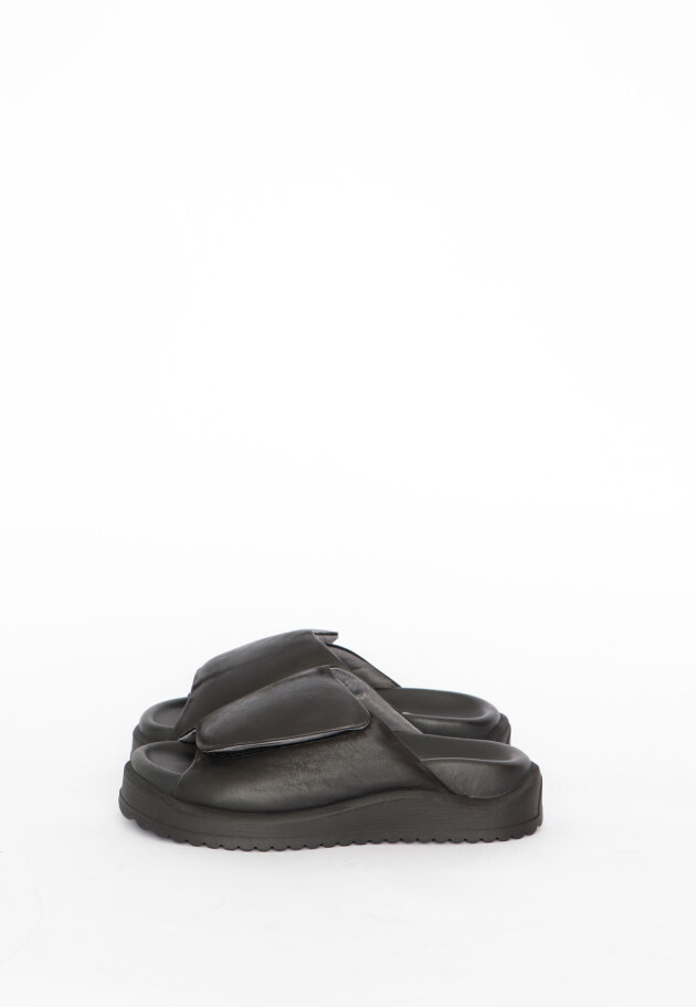 Sort Aarhus - Sandal with Velcro closure
