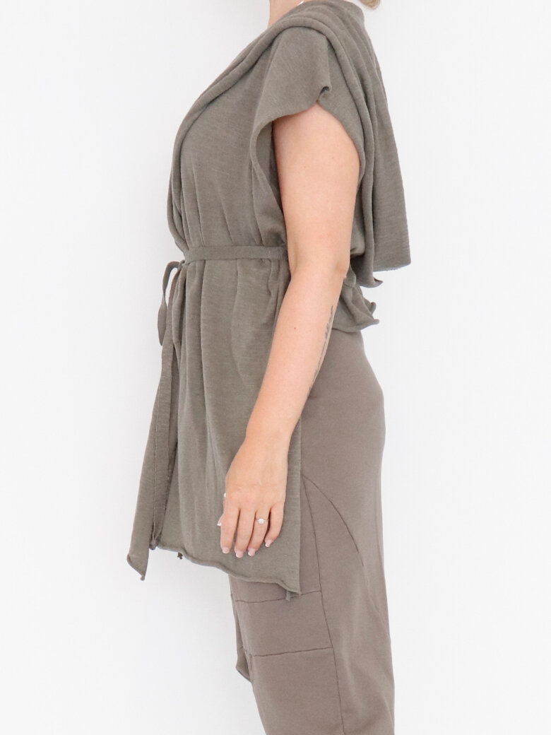 Sort Aarhus - Stylish knitted vest 