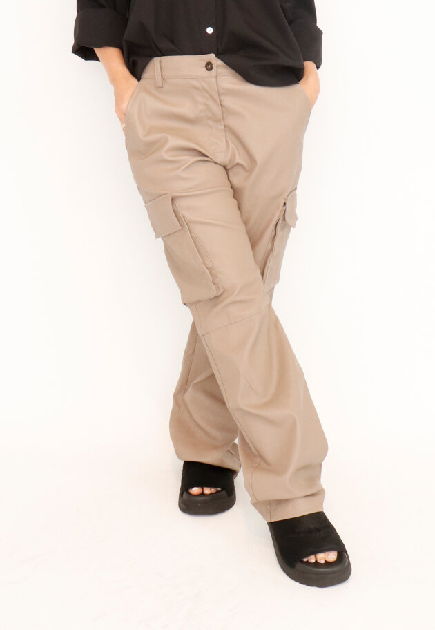 Sort Aarhus - Cargo pants in lamb leather