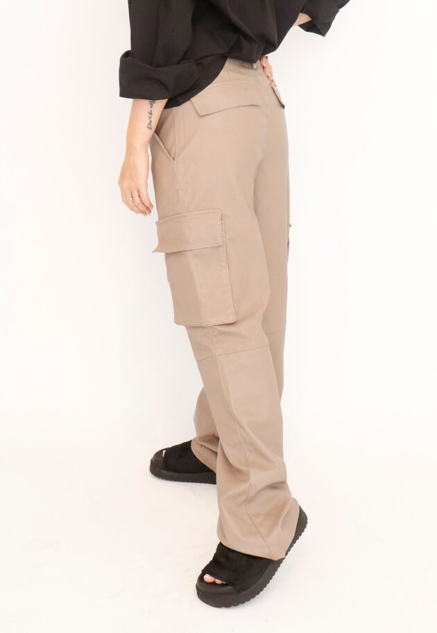 Sort Aarhus - Cargo pants in lamb leather