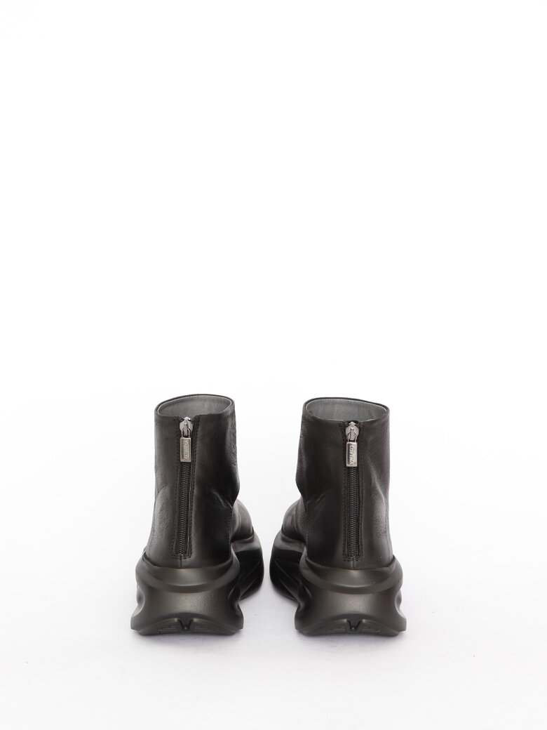 Lofina - Shoes with cut-outs